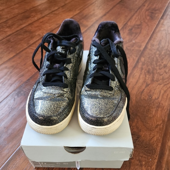 Air Force Pinnacle QS Black/Glacier w/original box